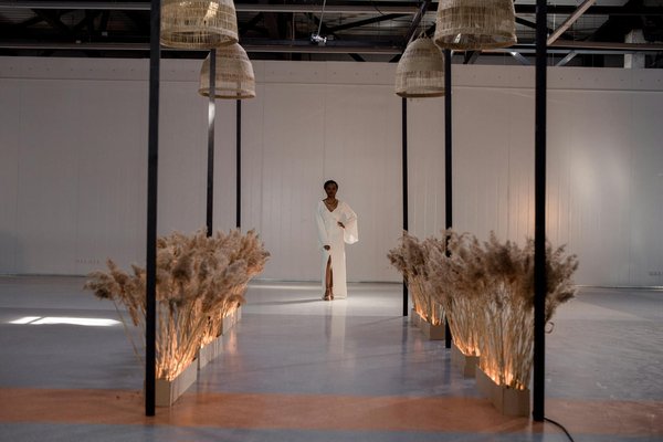 Sérum naturel cheveux : le soin nuit pour des cheveux rayonnants